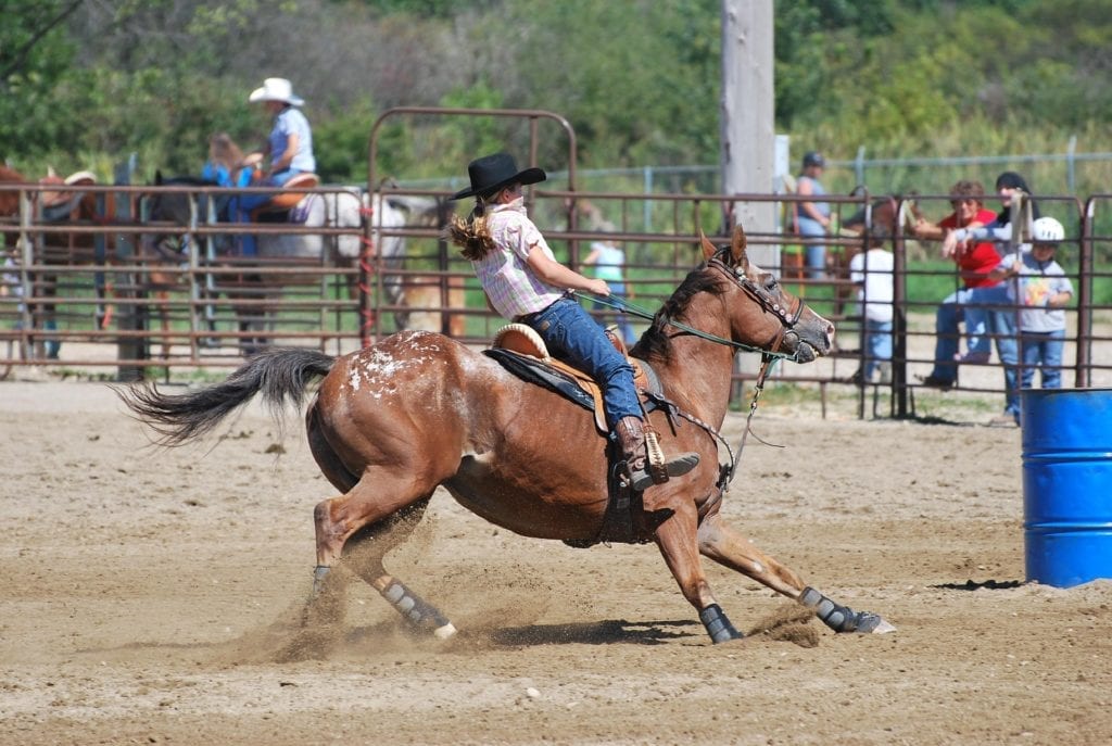 stoney-lake-rodeo-barrel-racing